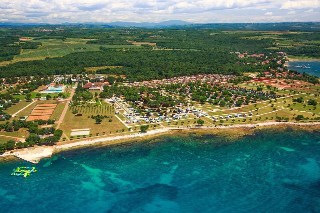 Mobile Homes Premium Vista Mare Park Umag By Camp4You Extérieur photo