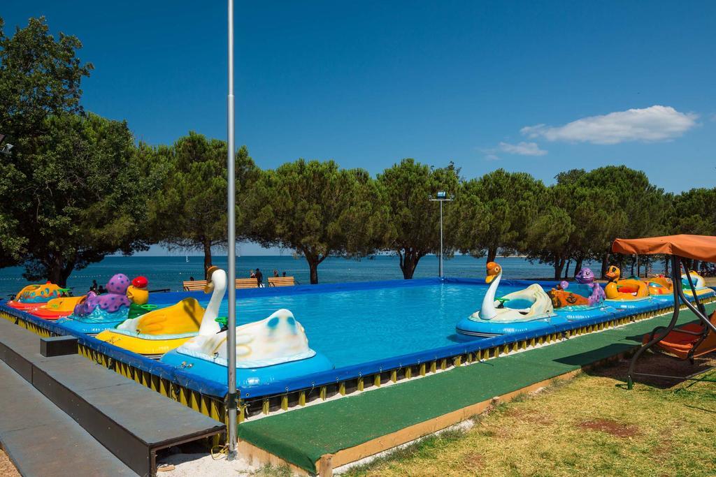 Mobile Homes Premium Vista Mare Park Umag By Camp4You Extérieur photo